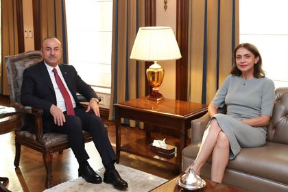 Среща на посланик Надежда Нейнски с министъра на външните работи на Турция Мевлют Чавушоглу